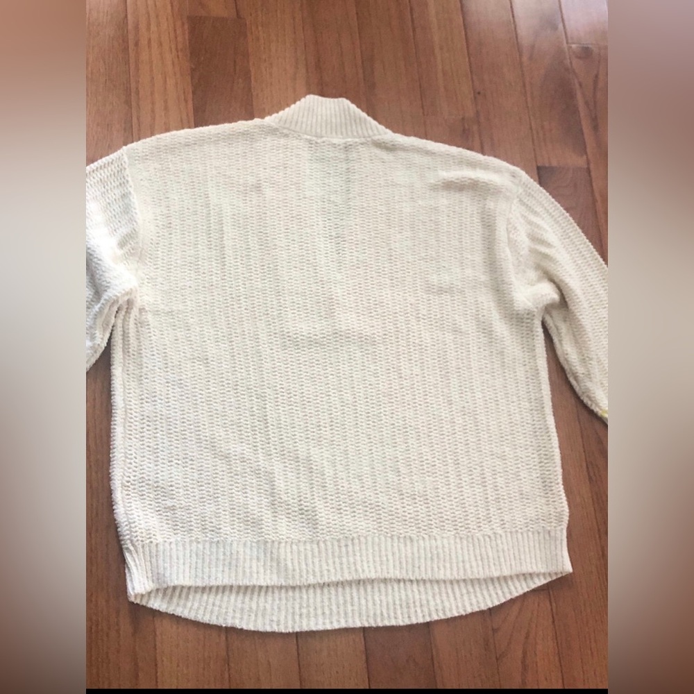 NWOT CAbi Croquet Cozy V-Neck Cream Knit Sweater Pullover Cotton Size Large - Picture 8 of 11